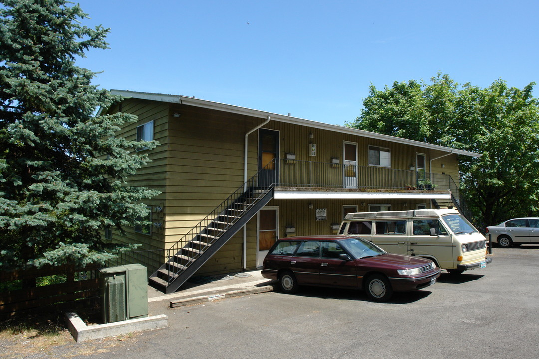 vista views apartments in Portland, OR - Foto de edificio