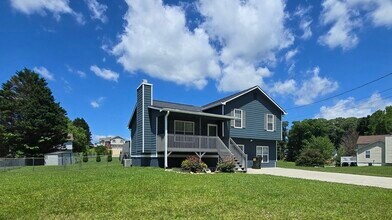 170 Cobblestone Ct in Douglasville, GA - Building Photo - Building Photo