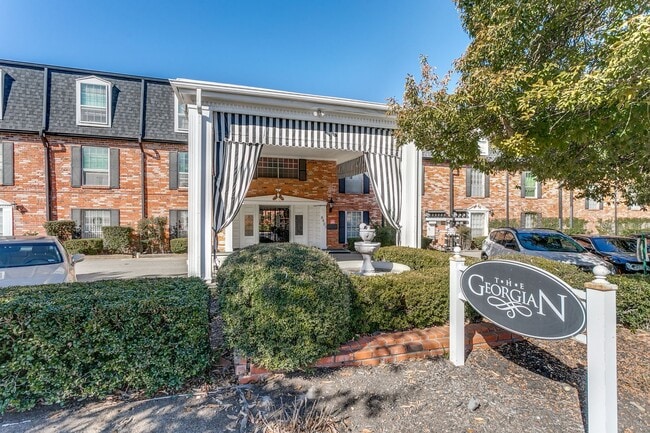 property at 8401 N New Braunfels Ave