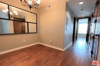 1401 S St Andrews Pl in Los Angeles, CA - Building Photo - Building Photo