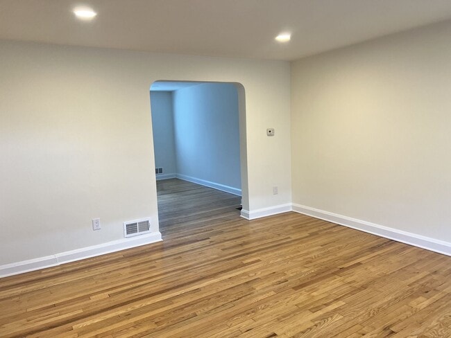 952 Fairmount Ave in Towson, MD - Building Photo - Building Photo