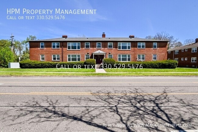 property at 885 S Green Rd