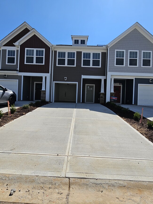 1321 Maplesmith Wy in Moore, SC - Building Photo - Building Photo