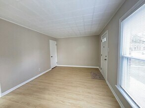 23756 Brittany Ave in Eastpointe, MI - Building Photo - Building Photo