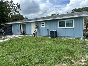 2781 Fulford St in Deltona, FL - Building Photo - Building Photo