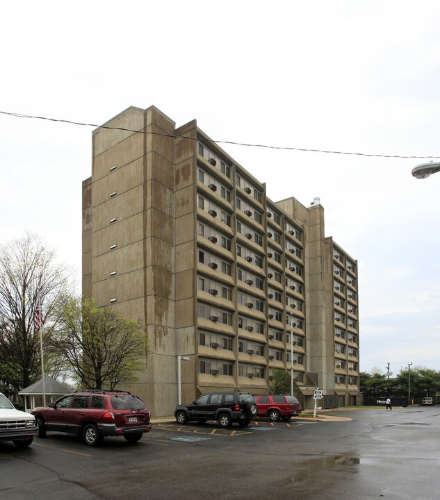 Waterfall Highrise in Elkhart, IN - Building Photo