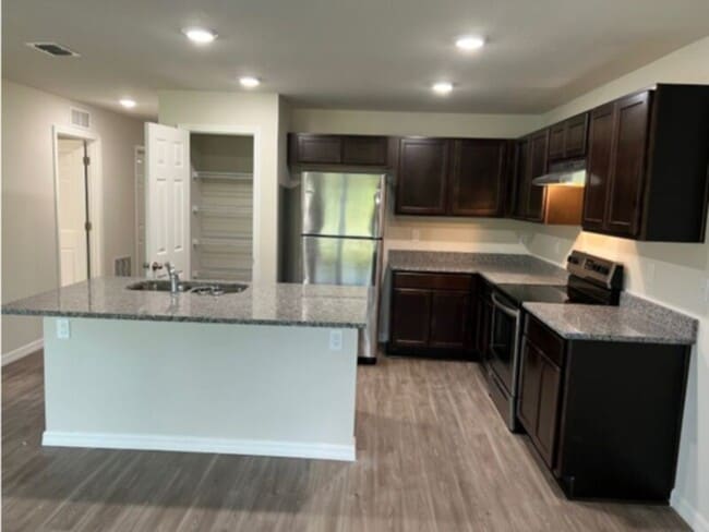 83 Wheatfield Dr in Palm Coast, FL - Building Photo - Building Photo