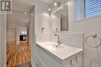 62-62 Dovercourt Rd in Toronto, ON - Building Photo - Building Photo