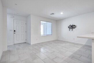 10774 Benhill Grove Ct in Las Vegas, NV - Building Photo - Building Photo
