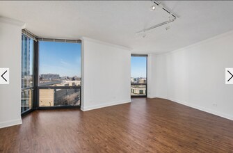 1120 N La Salle Dr-Unit -9N in Chicago, IL - Building Photo - Building Photo