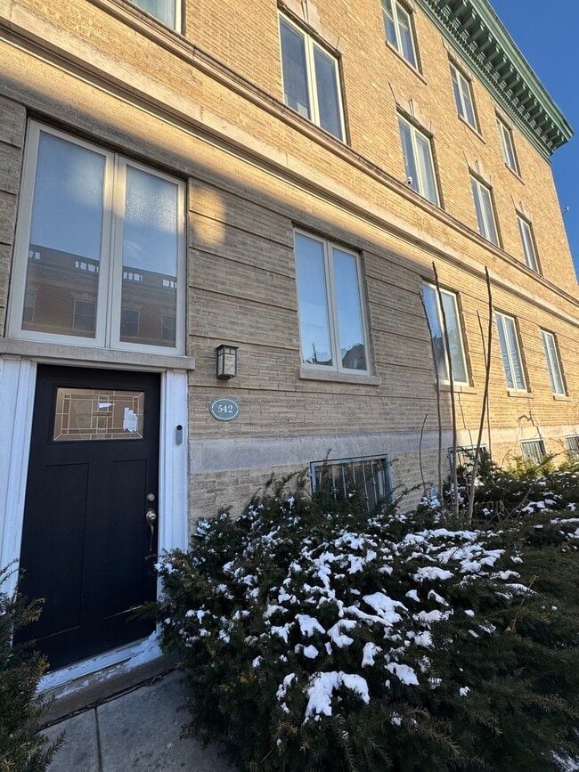 property at 542 E 48th St