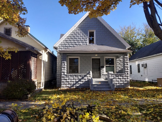 property at 621 Raymer Blvd