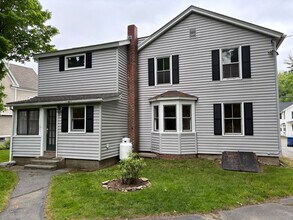 84 New Rd in Avon, CT - Building Photo - Building Photo