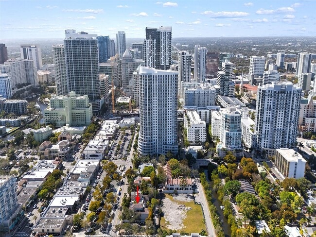 827 SE 2nd Ct in Fort Lauderdale, FL - Building Photo - Building Photo