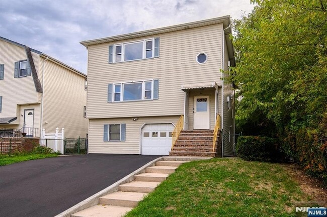 property at 90 Bank St