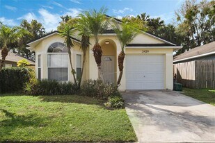 2429 Daffadil Terrace in Sanford, FL - Building Photo