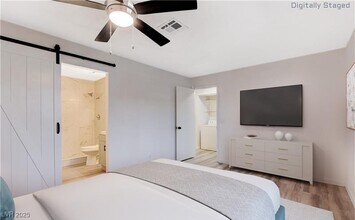 5191 Caliente St in Las Vegas, NV - Building Photo - Building Photo