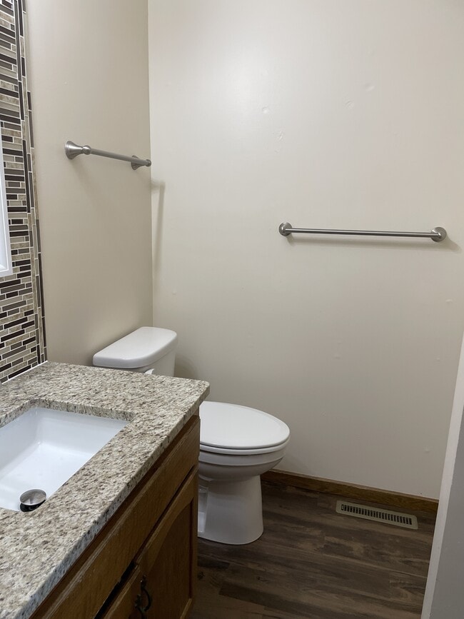 5201 17th St Terrace in Great Bend, KS - Building Photo - Building Photo