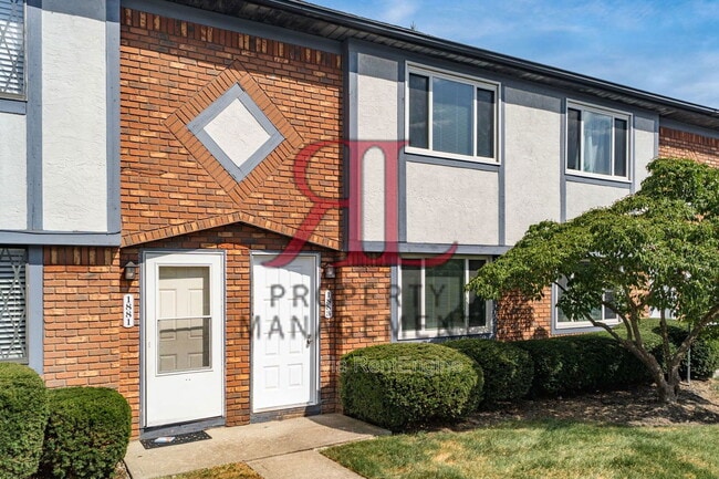1883 Slaton Ct