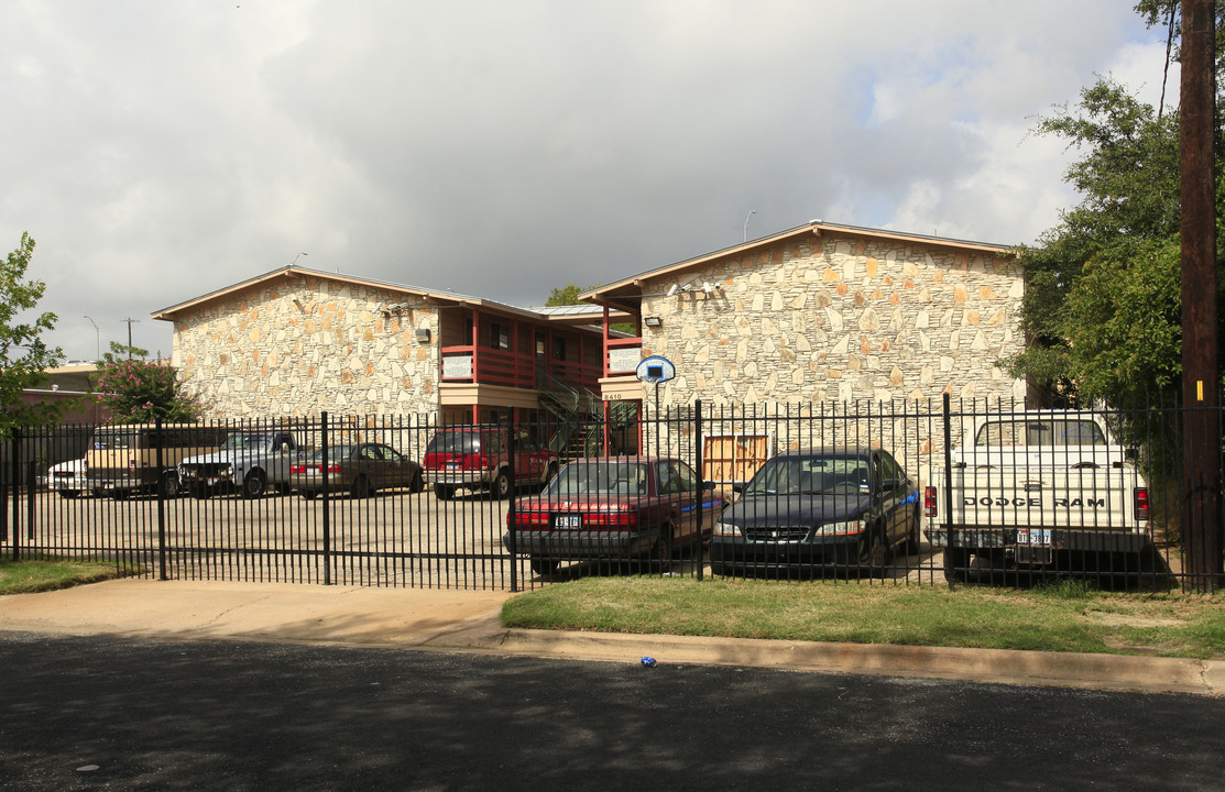 8410 Beech Drive Apartments in Austin, TX - Foto de edificio