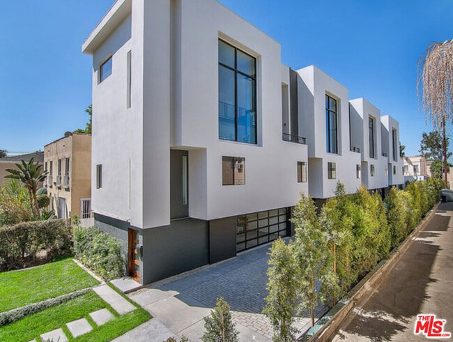 property at 5002 Patagonia Ct