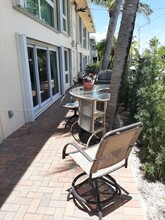 861 SE 22nd Ave in Pompano Beach, FL - Building Photo - Building Photo