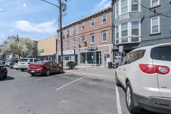 370 Broadway in Newburgh, NY - Building Photo - Building Photo