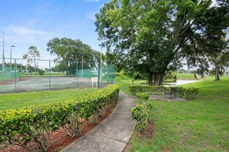 Waterview Crossing Apartments in Orlando, FL - Building Photo - Building Photo