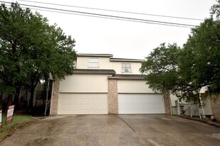 921-923-923 Sagewood Trail in San Marcos, TX - Building Photo