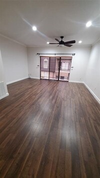 2425 Underwood St photo'