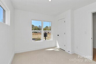 1103 Kokomo Ln in Charlotte, NC - Building Photo - Building Photo