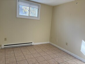 35 Fairmount Pl in Leominster, MA - Building Photo - Building Photo