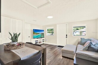 1707 E New Orleans Ave in Tampa, FL - Building Photo - Building Photo