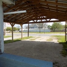 404 S Lasalle St in Navasota, TX - Building Photo - Building Photo