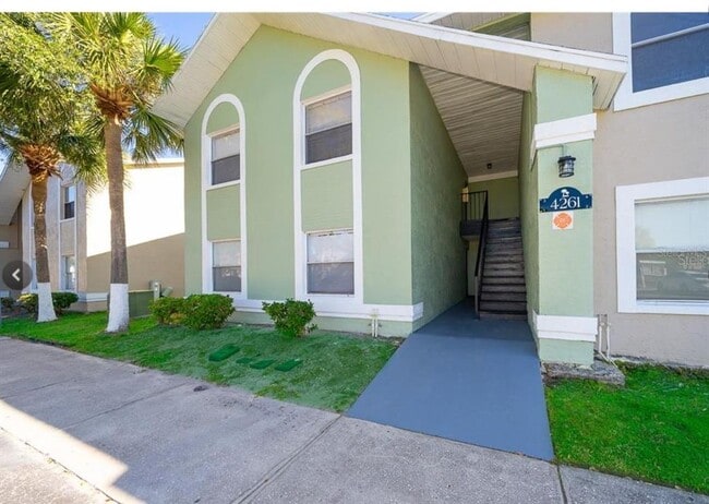 property at 4261 Pershing Pointe Pl
