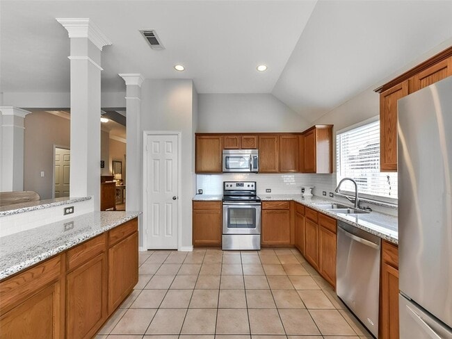 7611 Waterlilly Ln in Pearland, TX - Building Photo - Building Photo