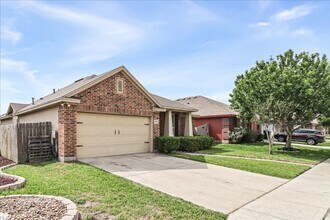 3906 Las Bahias Dr in Corpus Christi, TX - Building Photo - Building Photo