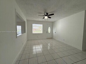 4910 NW 18th St in Lauderhill, FL - Building Photo - Building Photo