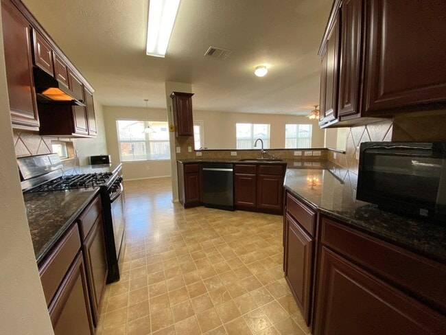 property at 1515 Daffodil Rd