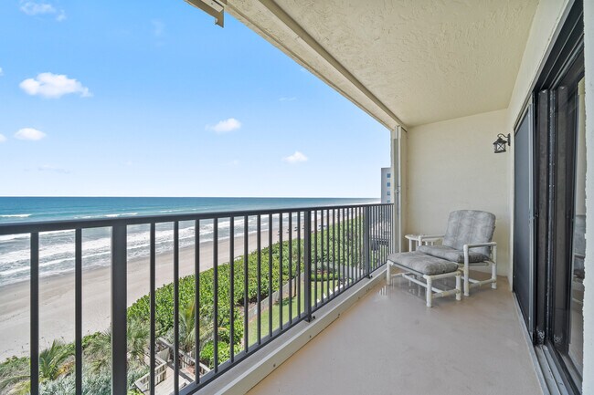 property at 2725 N Hwy A1A