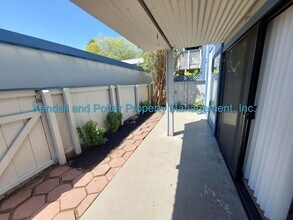 1925 46th Ave in Capitola, CA - Foto de edificio - Building Photo