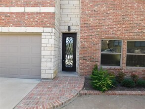 2240 Jackson Cir in Carrollton, TX - Building Photo - Building Photo