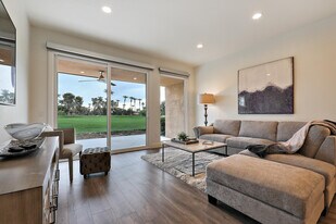 36 Sunrise Dr in Rancho Mirage, CA - Building Photo