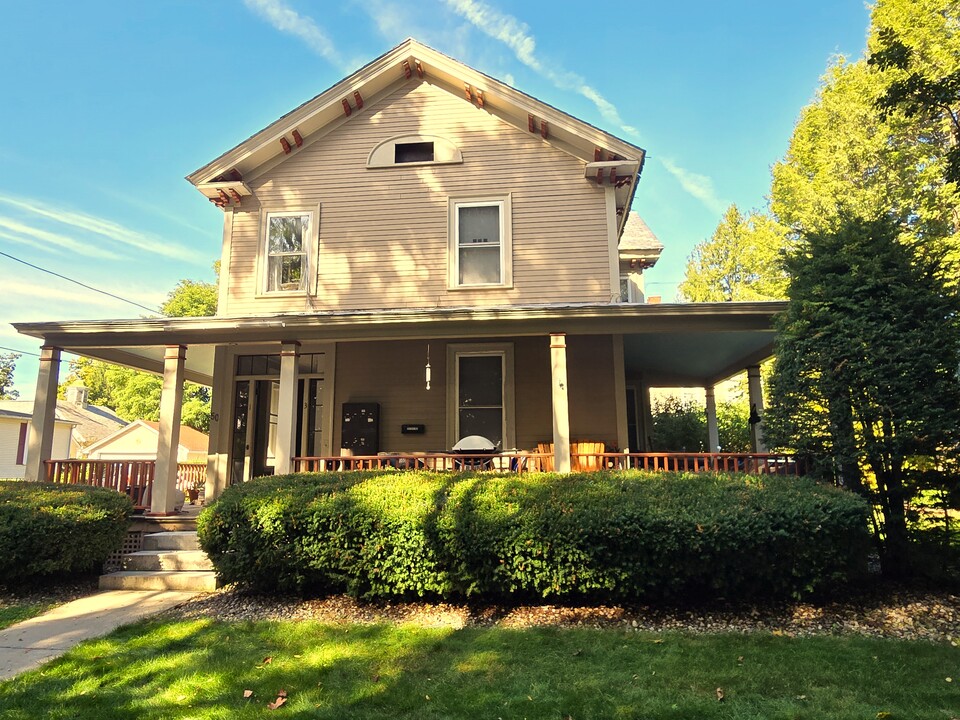 50 Terrace St in Brattleboro, VT - Building Photo