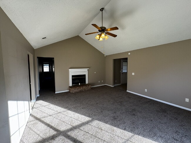 907 Wrenwood Ln in Hinesville, GA - Building Photo - Building Photo