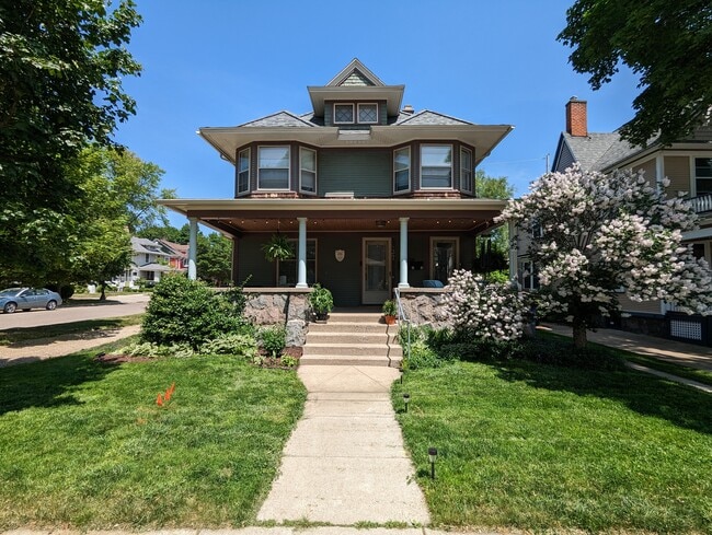 property at 437 Pleasant St SE