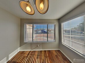 8517 W Lewis Ave in Phoenix, AZ - Building Photo - Building Photo