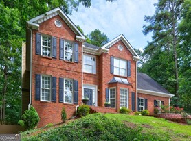 255 Wyngate Cir in Fayetteville, GA - Foto de edificio - Building Photo