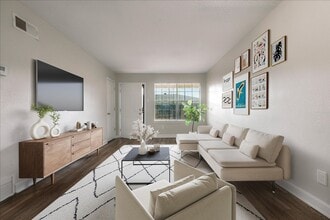 Getwell Pointe Apartments in Memphis, TN - Foto de edificio - Building Photo