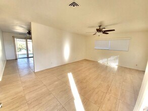 3908 Casa Grande Ave in Las Vegas, NV - Building Photo - Building Photo